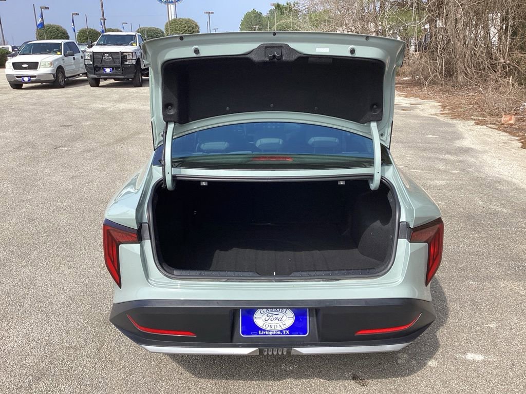 Used 2025 Kia K4 EX image 9