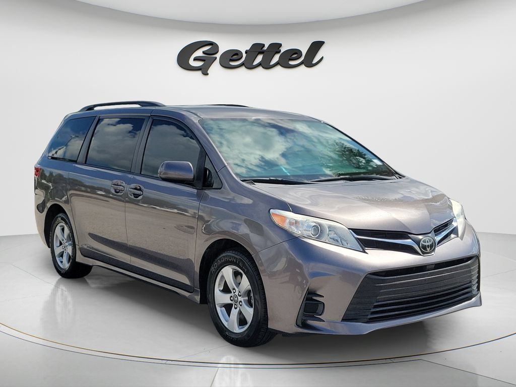 Used 2020 Toyota Sienna LE FWD image 3