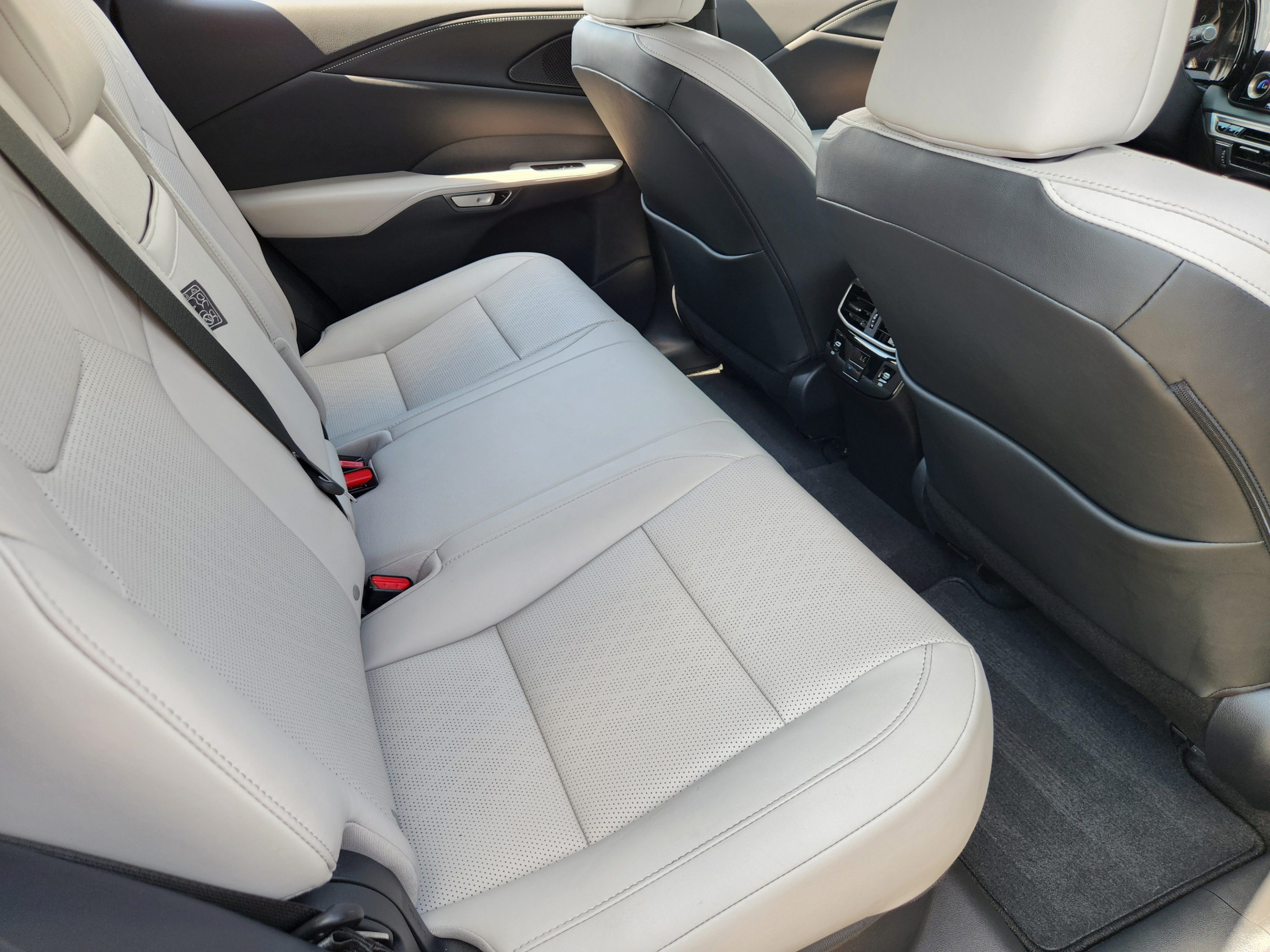 Used 2025 Lexus RX 350 Premium Plus w/ Convenience Package FWD image 26