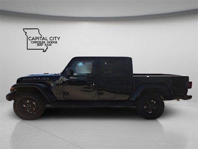 Used 2025 Jeep Gladiator Sport image 4