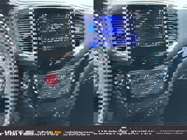 Used 2018 Honda Pilot Touring image 17