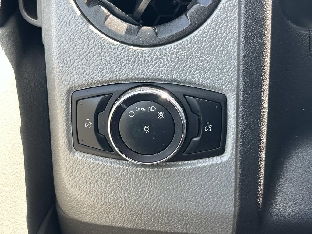 Used 2021 Ford E-450 and Econoline 450 Super Duty w/ Power Windows & Locks Group RWD image 29