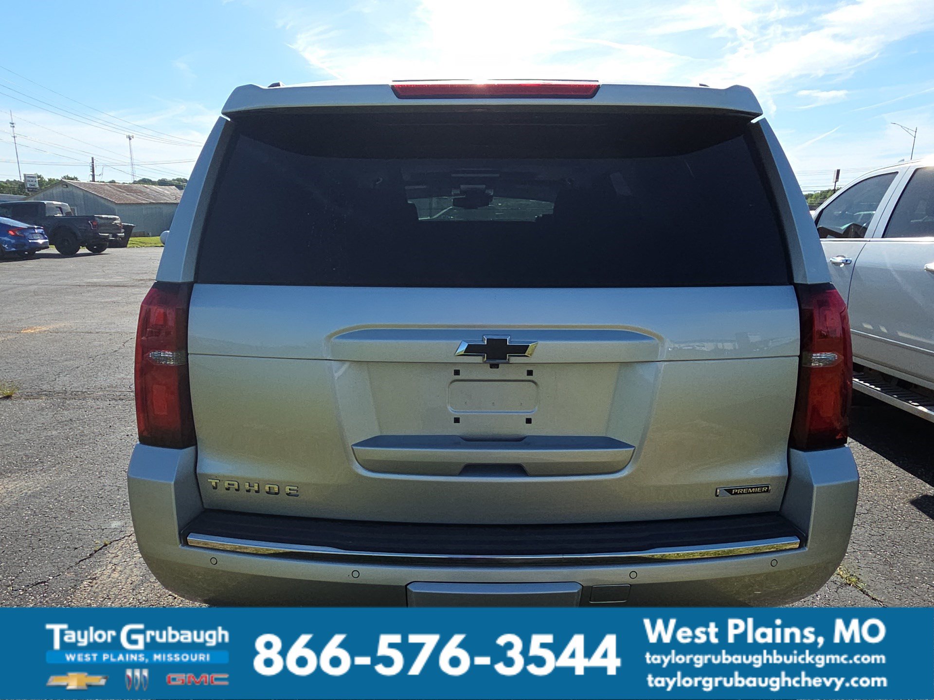 Used 2017 Chevrolet Tahoe Premier AWD/4WD image 5