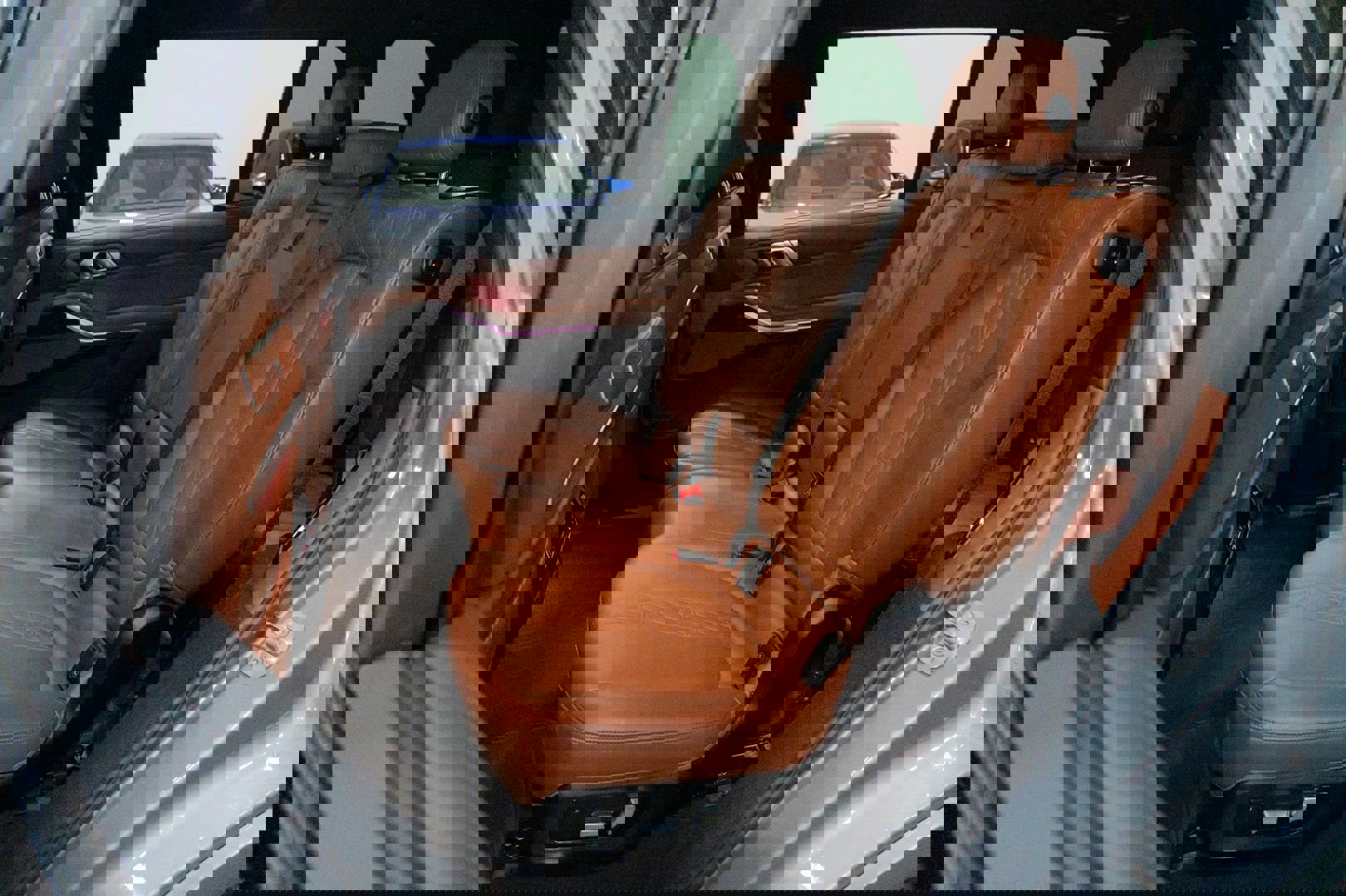 Used 2023 BMW X7 M60i image 29