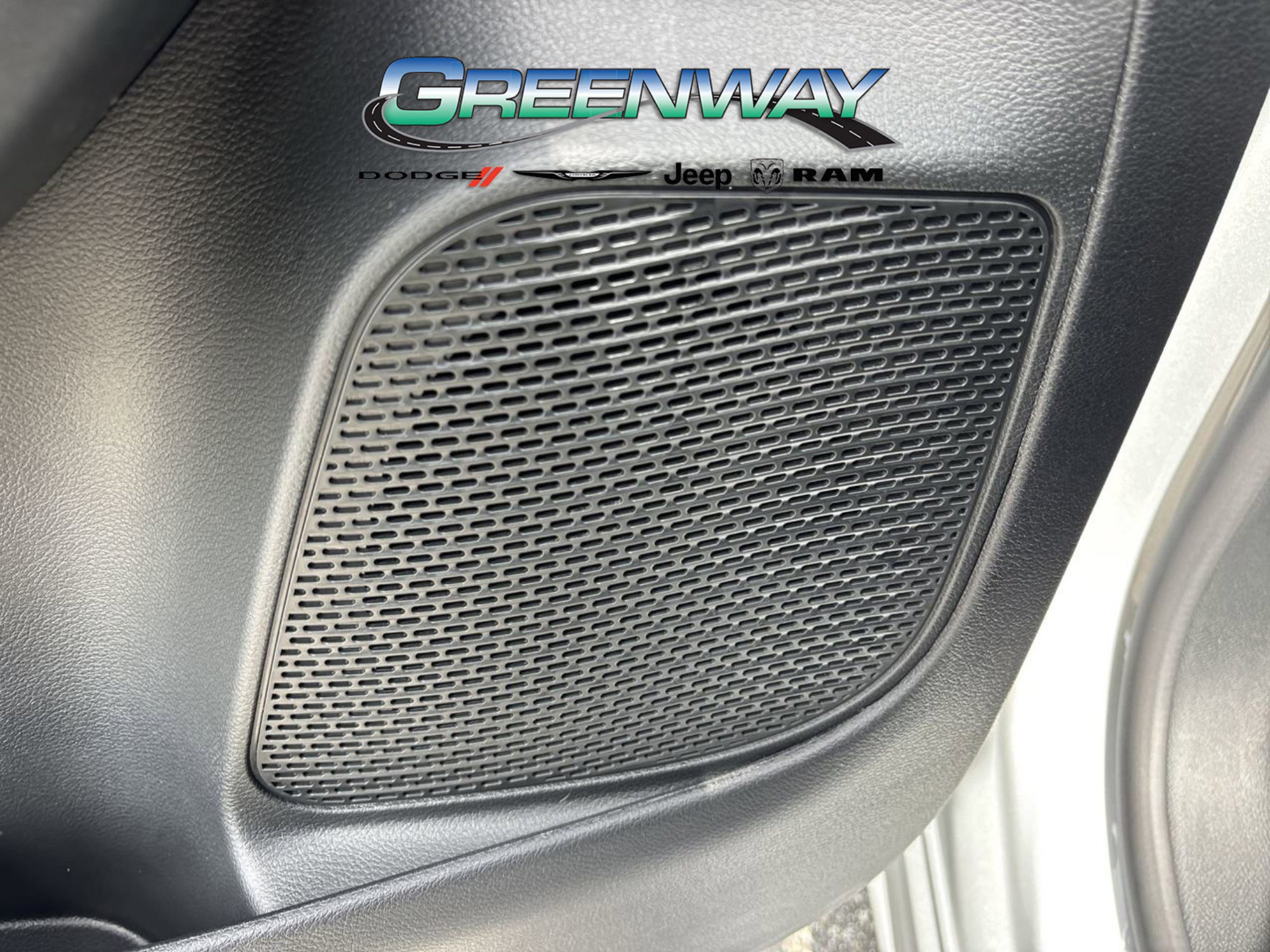 New 2026 Chrysler Pacifica Select w/ S Appearance Package image 19