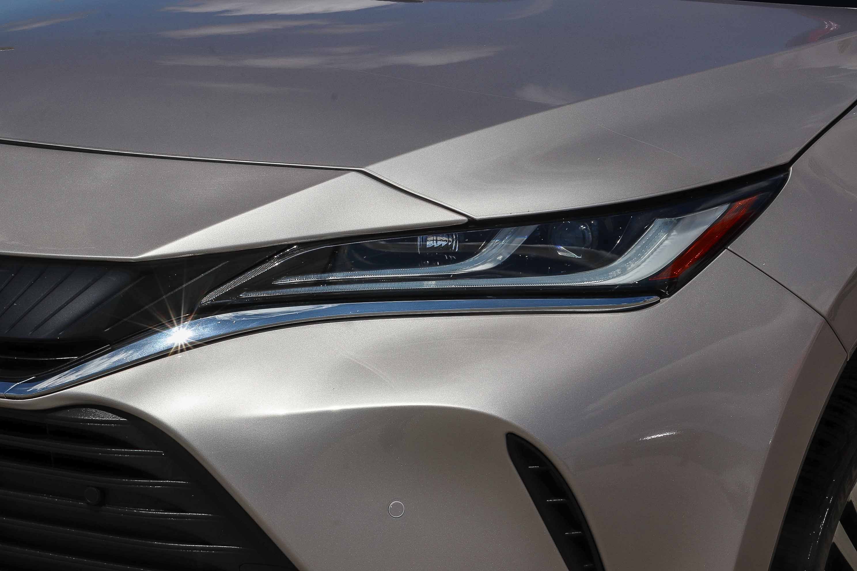 Certified 2023 Toyota Venza Limited AWD/4WD image 10