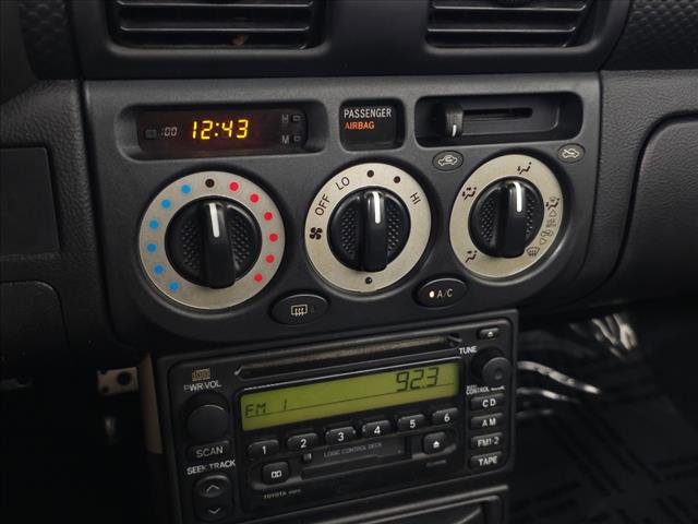 Used 2002 Toyota MR2 image 18