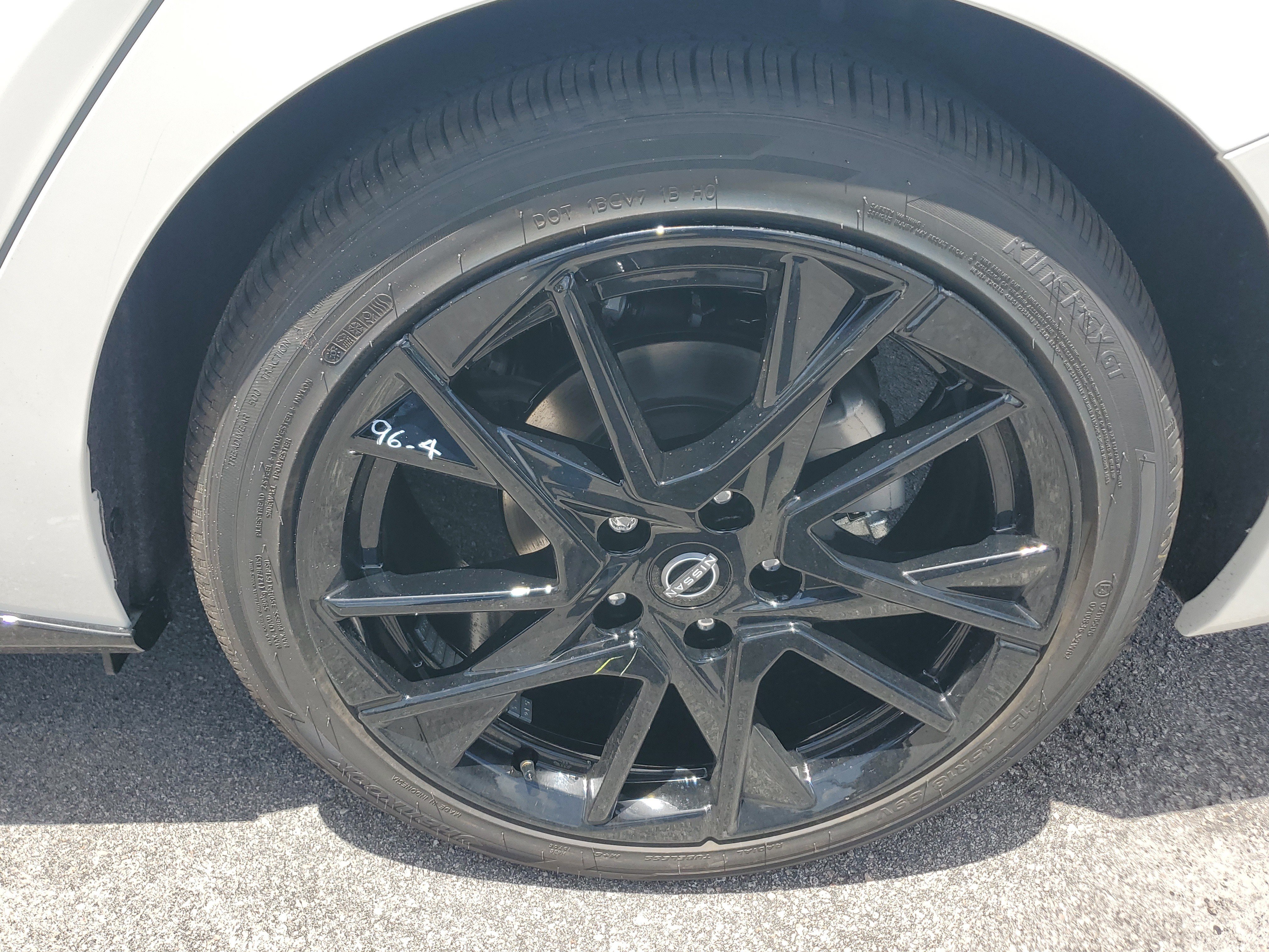 Used 2025 Nissan Sentra SR w/ Midnight Edition FWD image 23
