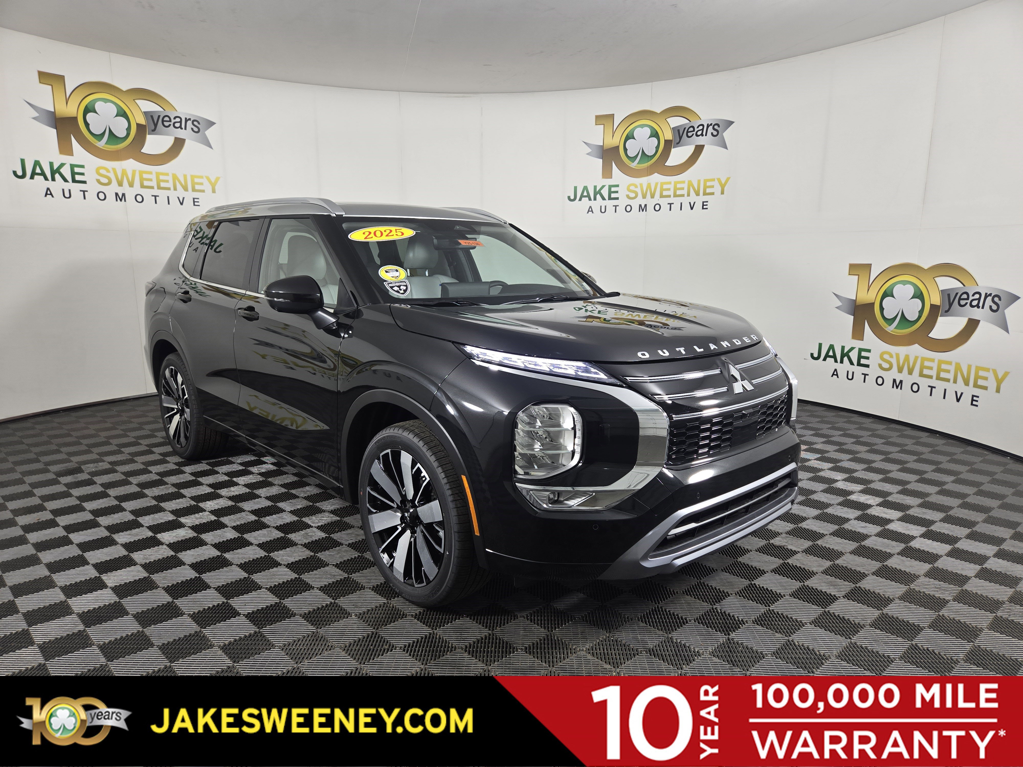 New 2025 Mitsubishi Outlander AWD image 1