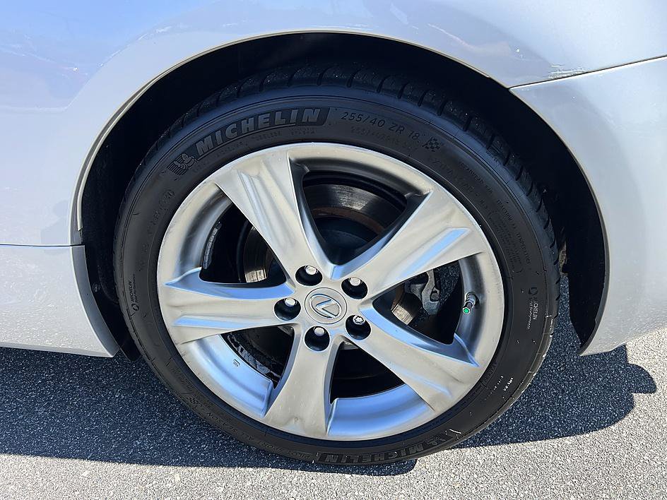 Used 2012 Lexus IS 250C w/ Luxury Pkg RWD image 10