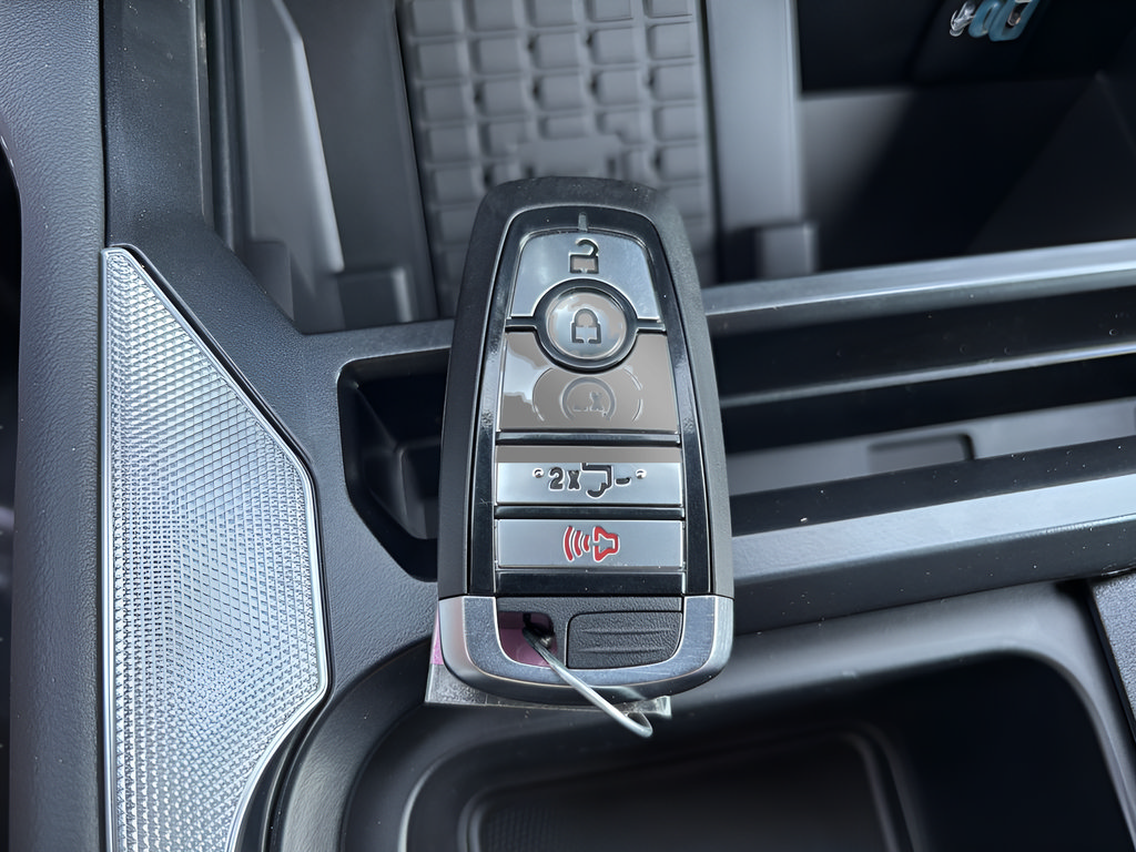 New 2026 Ford F250 Platinum AWD/4WD image 12