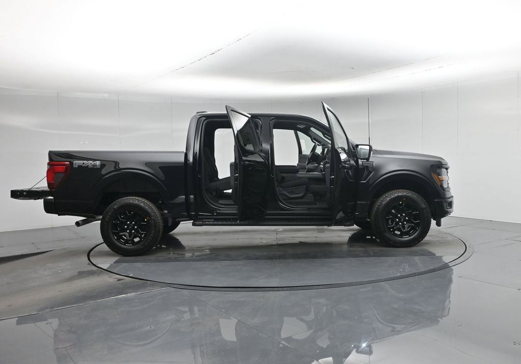 New 2026 Ford F150 XLT w/ Equipment Group 302A MID image 4