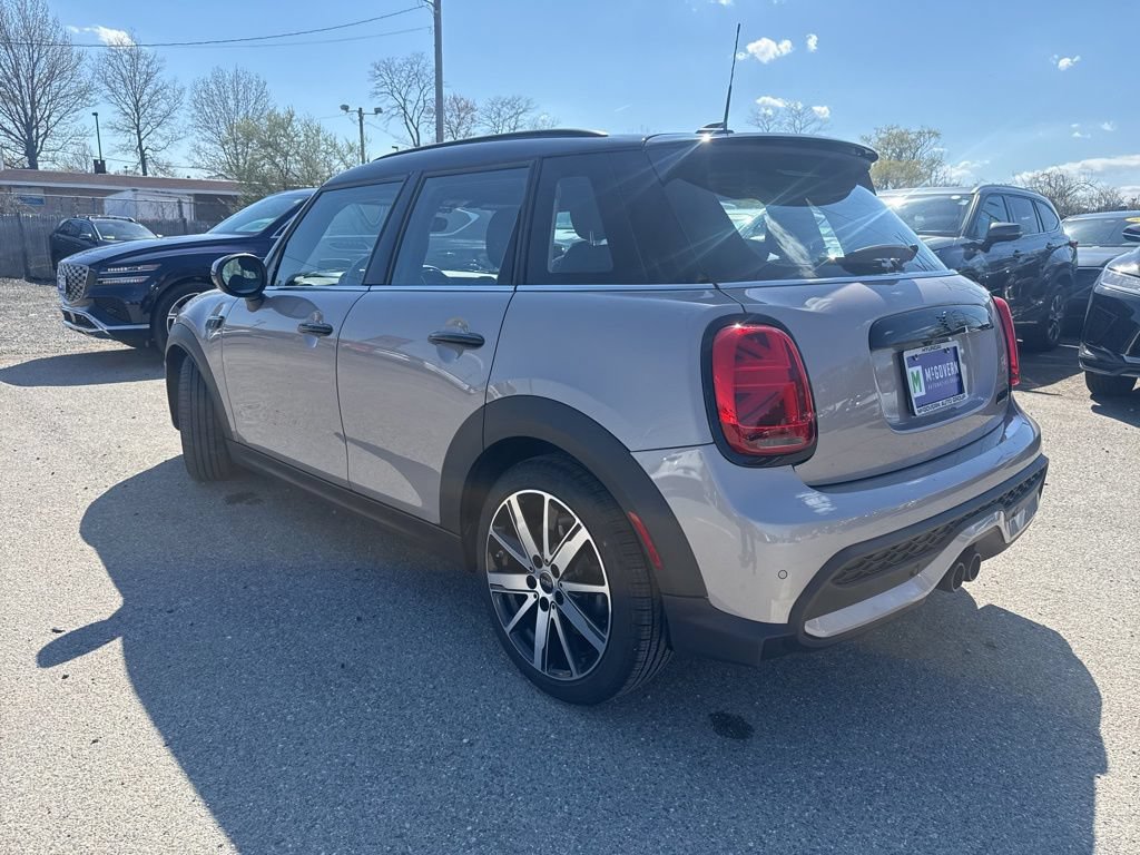 Used 2024 MINI Cooper S FWD image 8