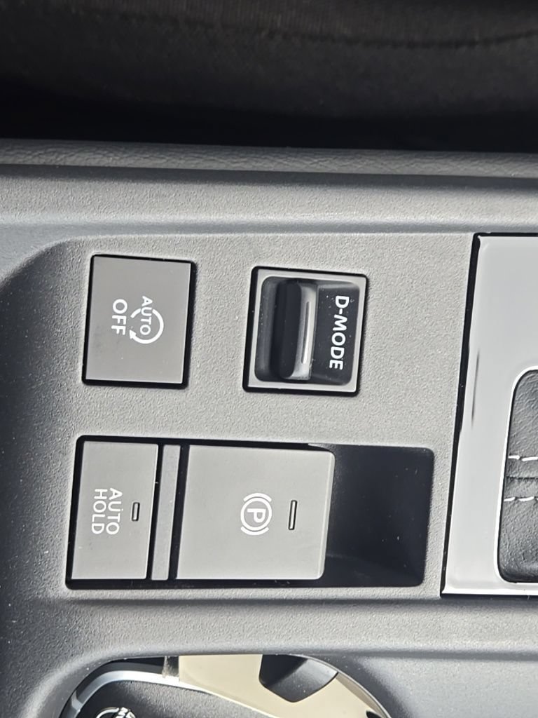 New 2026 Nissan Sentra SV w/ SV Convenience Package FWD image 19
