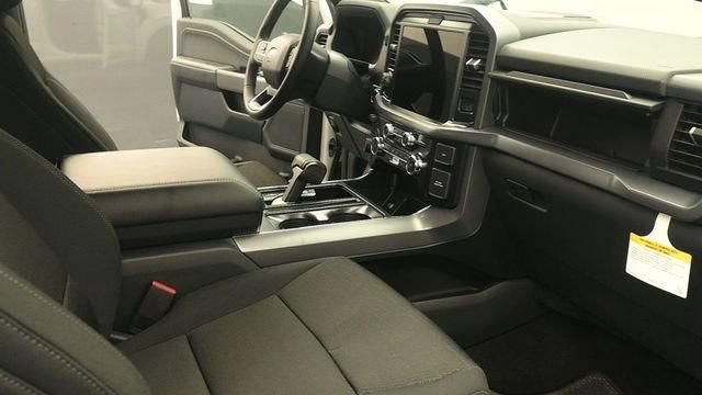 New 2026 Ford F150 XLT w/ Equipment Group 302A MID AWD/4WD image 18