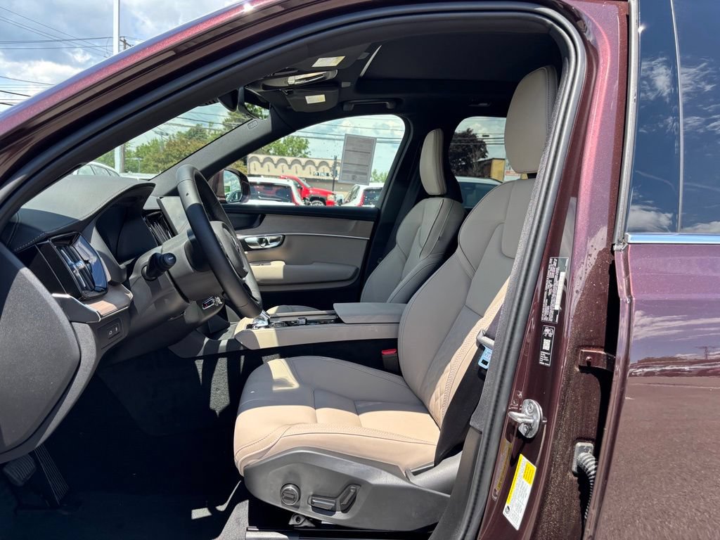 New 2026 Volvo XC90 T8 Plus w/ Protection Package AWD/4WD image 16