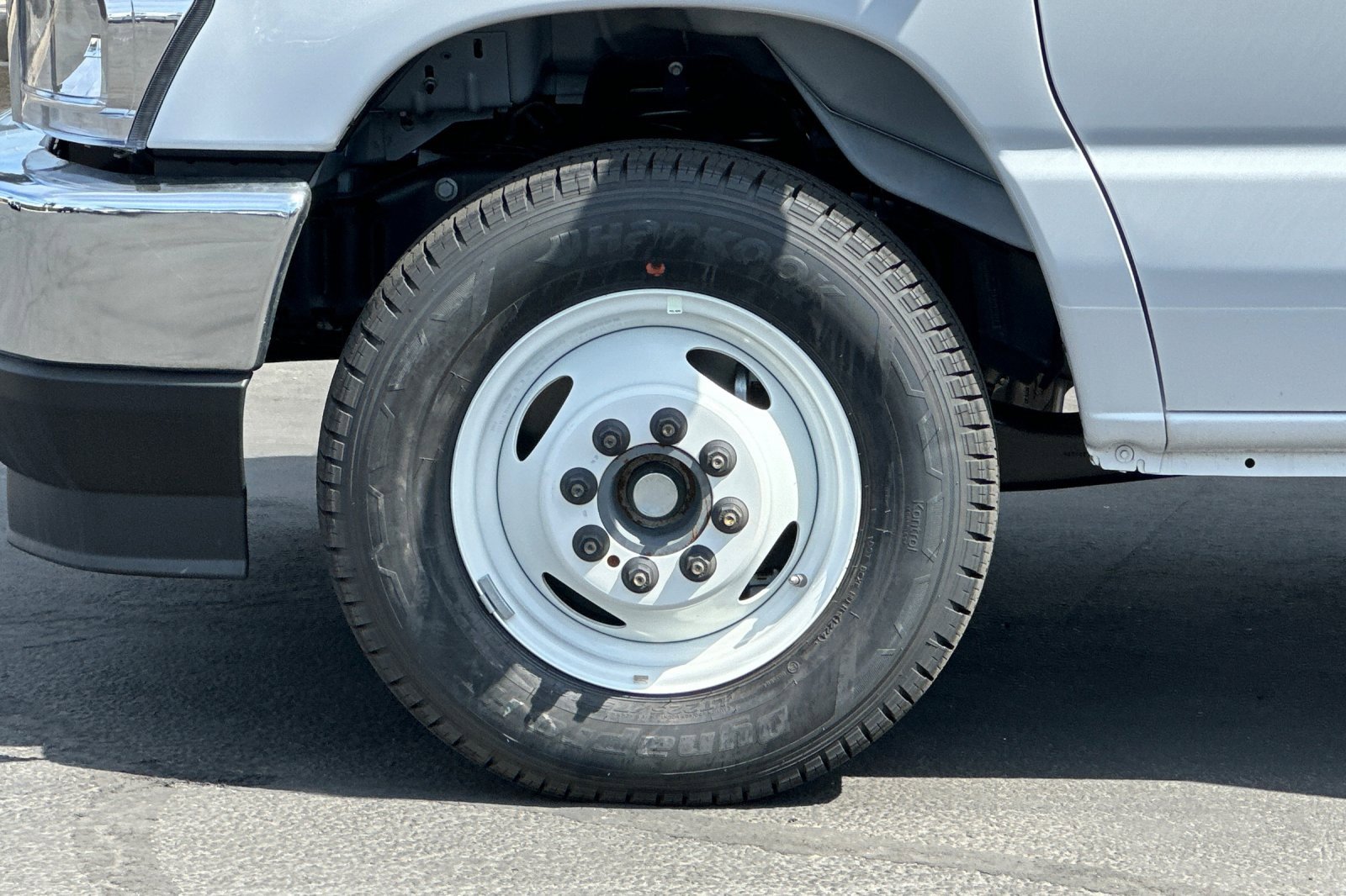 New 2025 Ford E-350 and Econoline 350 Super Duty w/ Power Equipment Group image 23