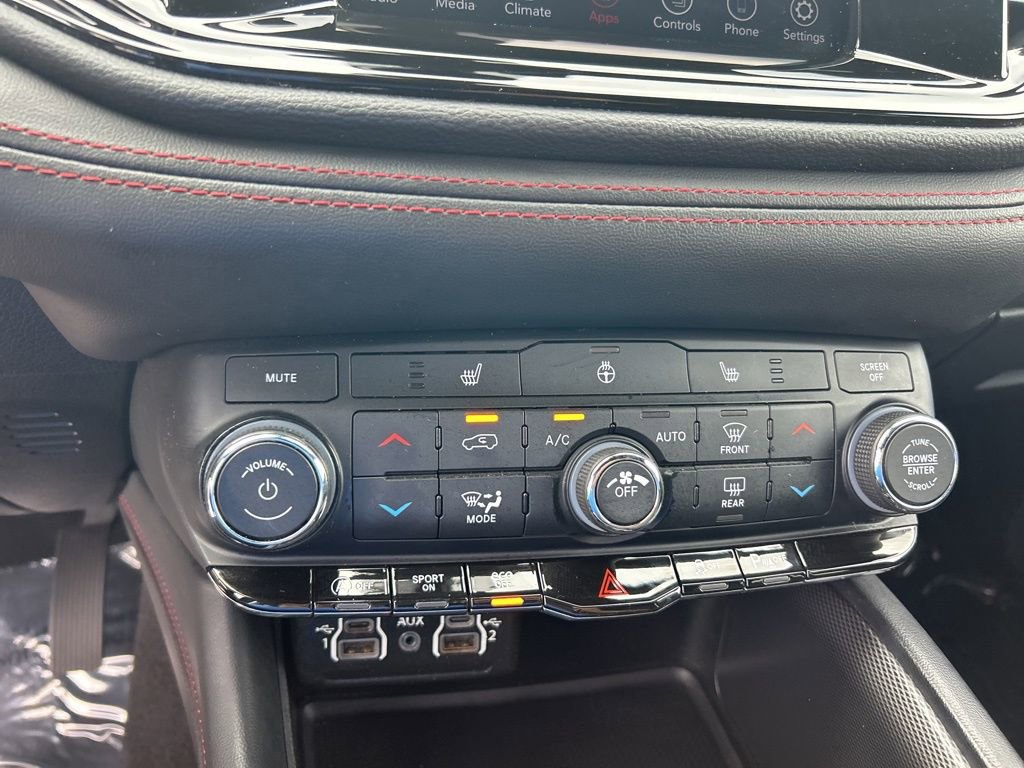 Certified 2023 Dodge Durango GT image 39