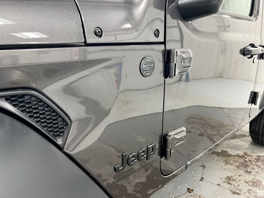 Used 2025 Jeep Wrangler Unlimited Sport AWD/4WD image 25