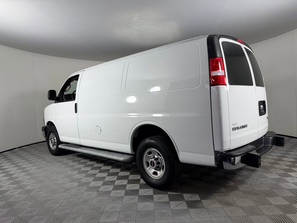 Used 2024 GMC Savana 2500 Work Van w/ Driver Convenience Package image 9