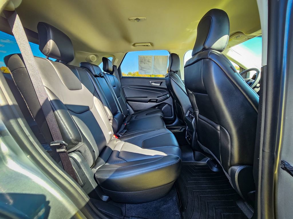 Used 2021 Ford Edge Titanium w/ Class II Trailer Tow Package image 38
