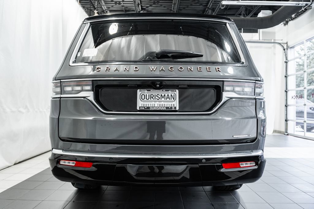 New 2024 Jeep Grand Wagoneer Series III w/ HD Trailer Tow Package image 5