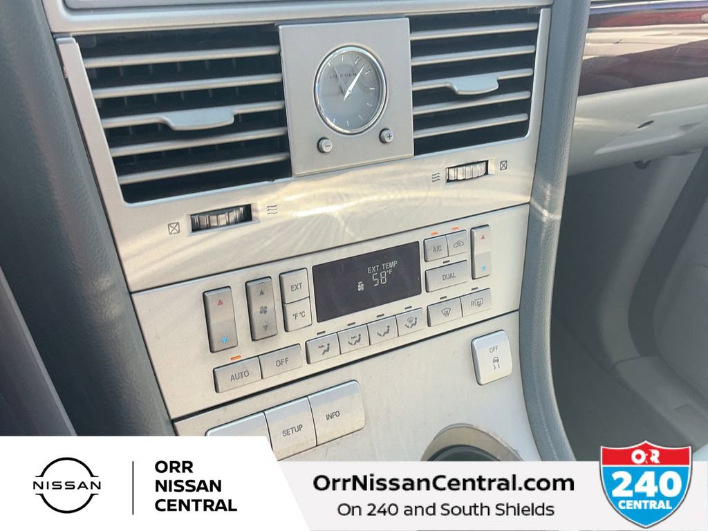 Used 2005 Lincoln Aviator AWD image 25