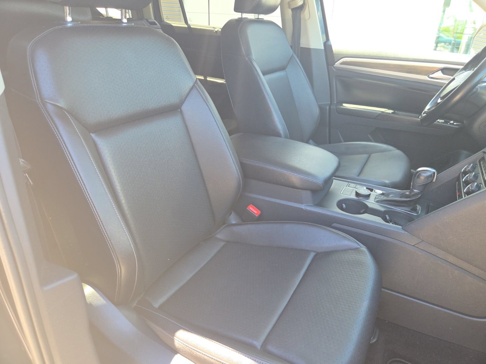 Used 2018 Volkswagen Atlas SE AWD/4WD image 18