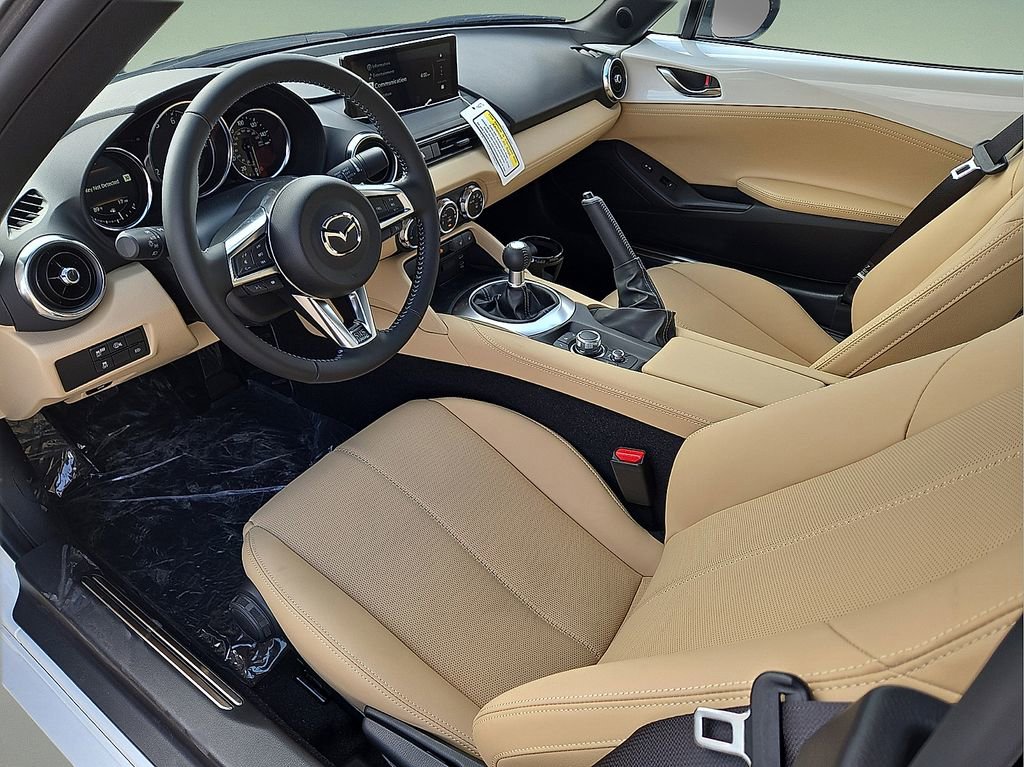 New 2026 MAZDA MX-5 Miata Grand Touring RWD image 17
