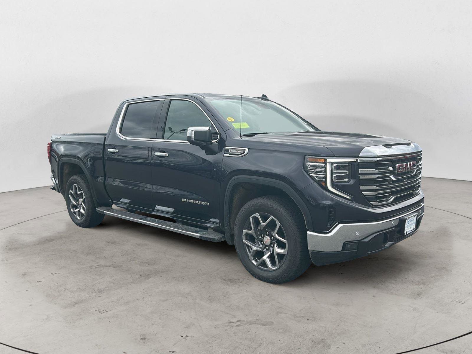 New 2026 GMC Sierra 1500 SLT w/ SLT Premium Plus Package