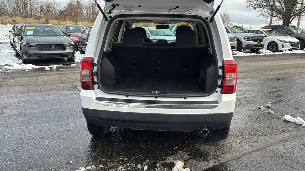 Used 2017 Jeep Patriot High Altitude image 31