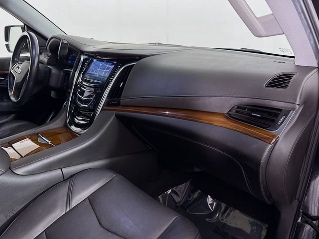 Used 2019 Cadillac Escalade Premium Luxury image 35