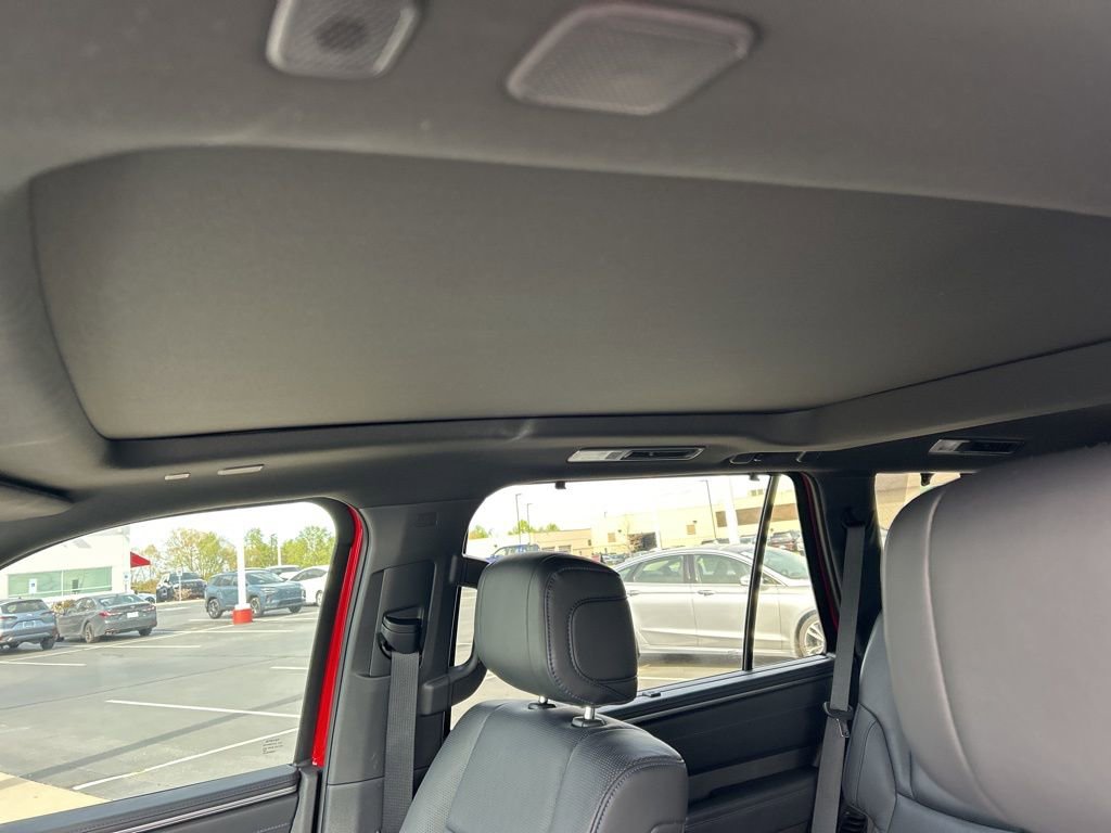 Used 2024 Toyota Sequoia Platinum image 6