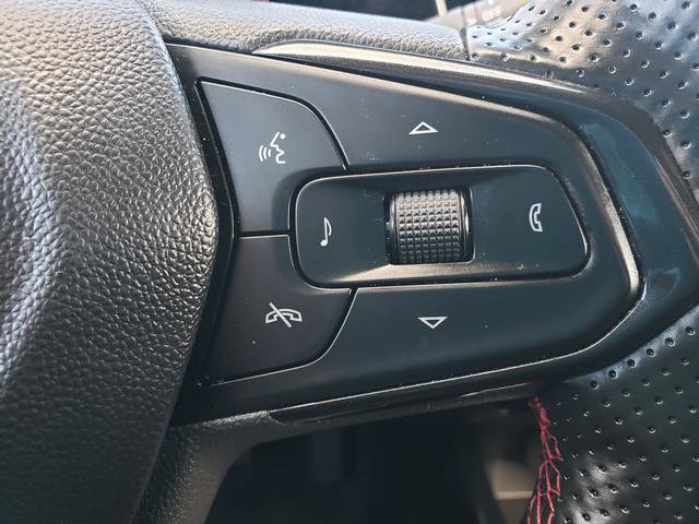 Used 2024 Chevrolet Trax RS w/ Driver Confidence Package image 24