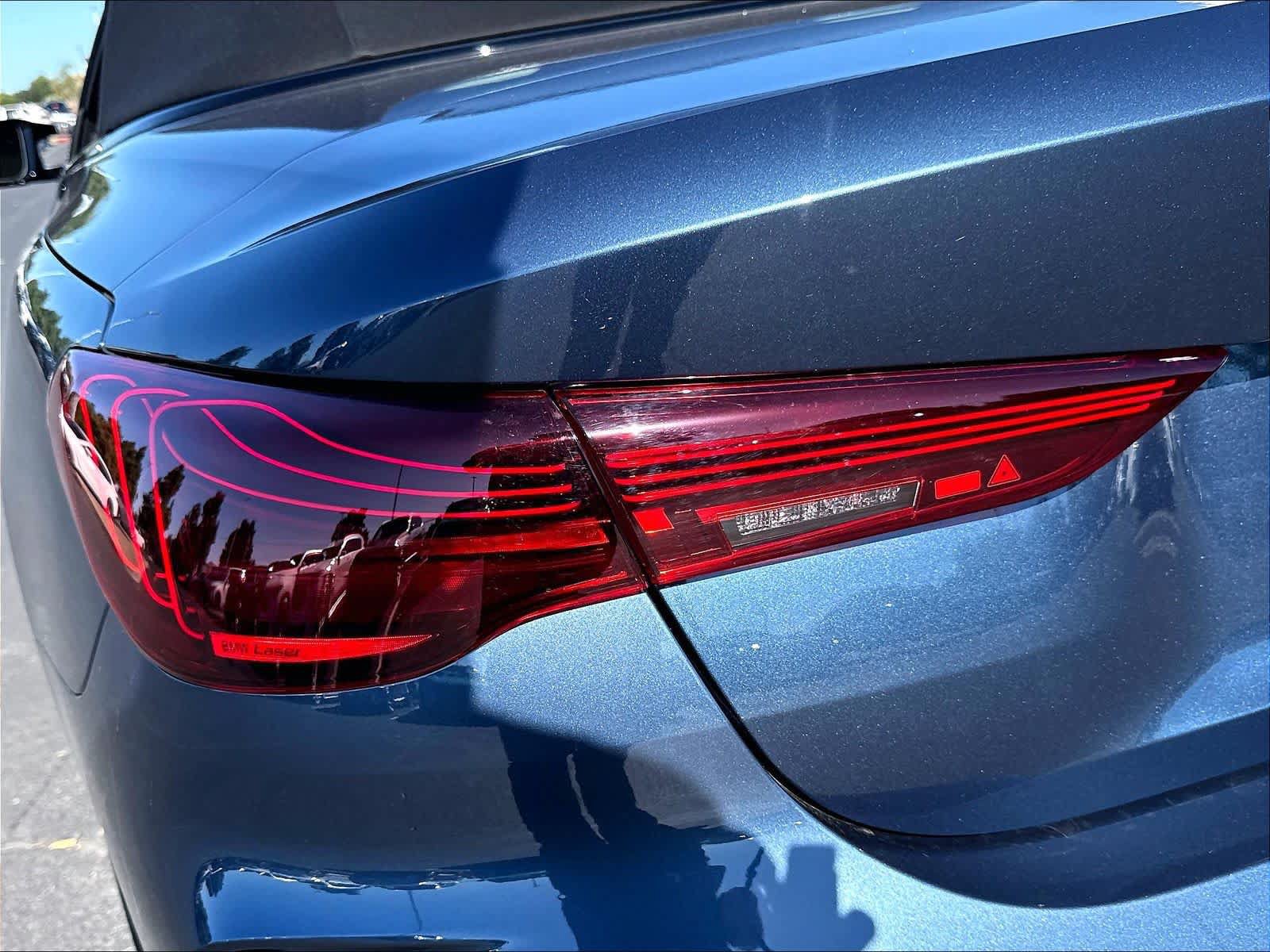 Used 2025 BMW M440i Convertible w/ Premium Package RWD image 24