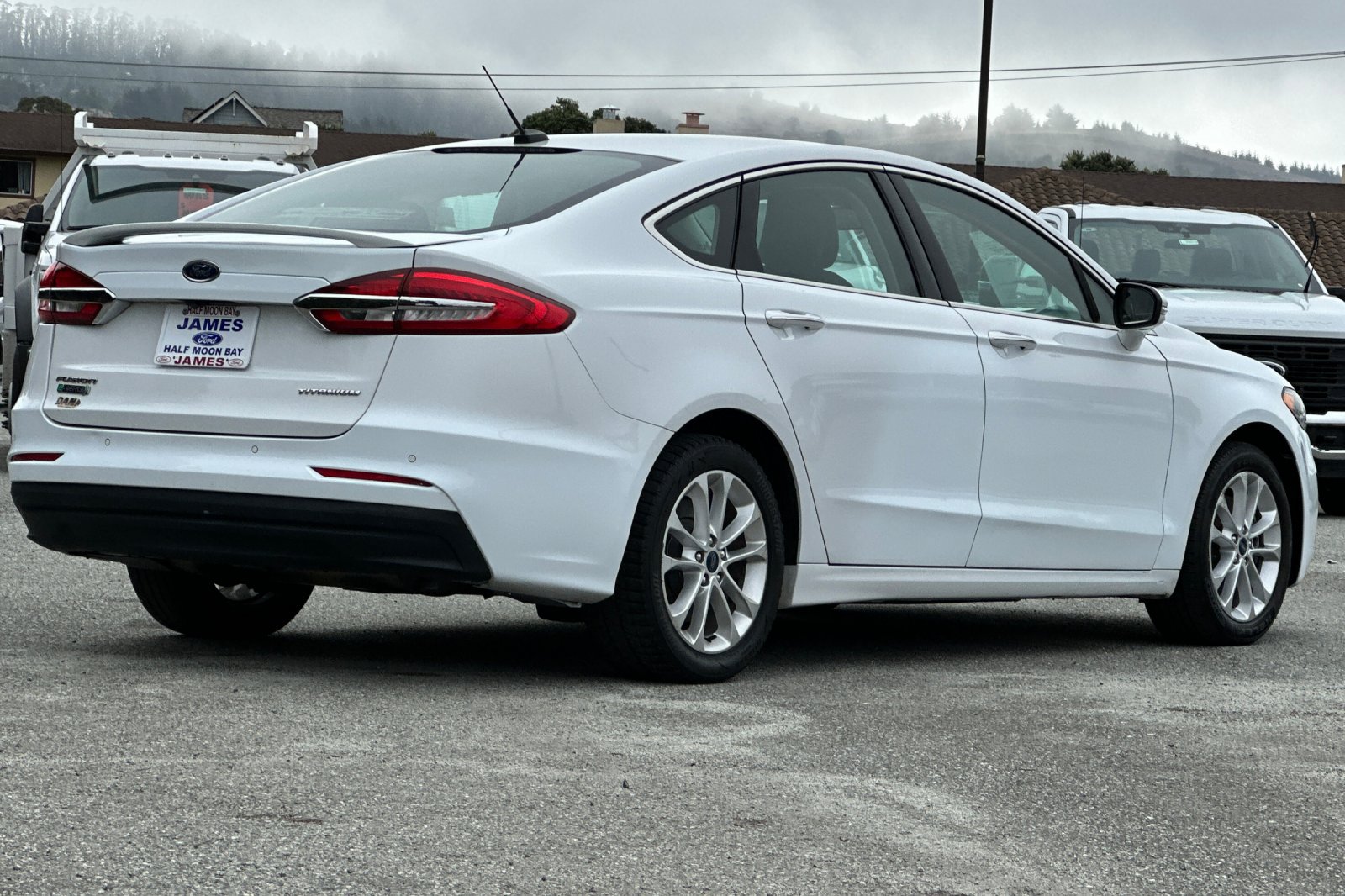 Used 2019 Ford Fusion Energi Titanium FWD image 5