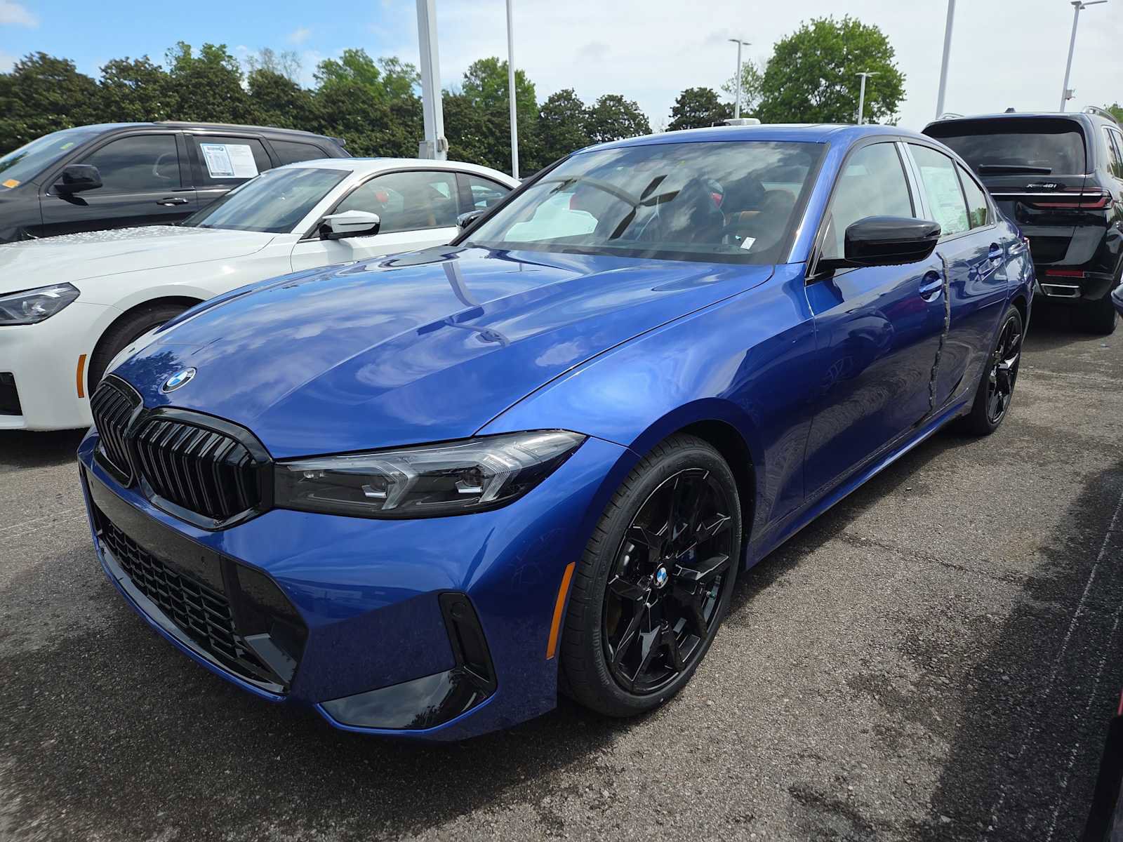 New 2026 BMW 330i Sedan w/ M Sport Package RWD image 10