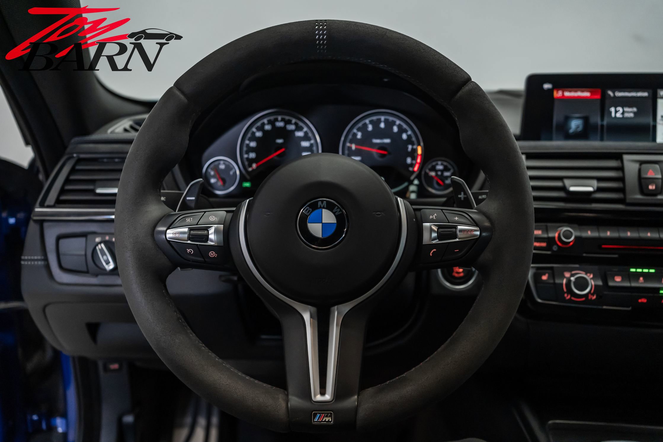 Used 2019 BMW M4 CS w/ Executive Package image 32