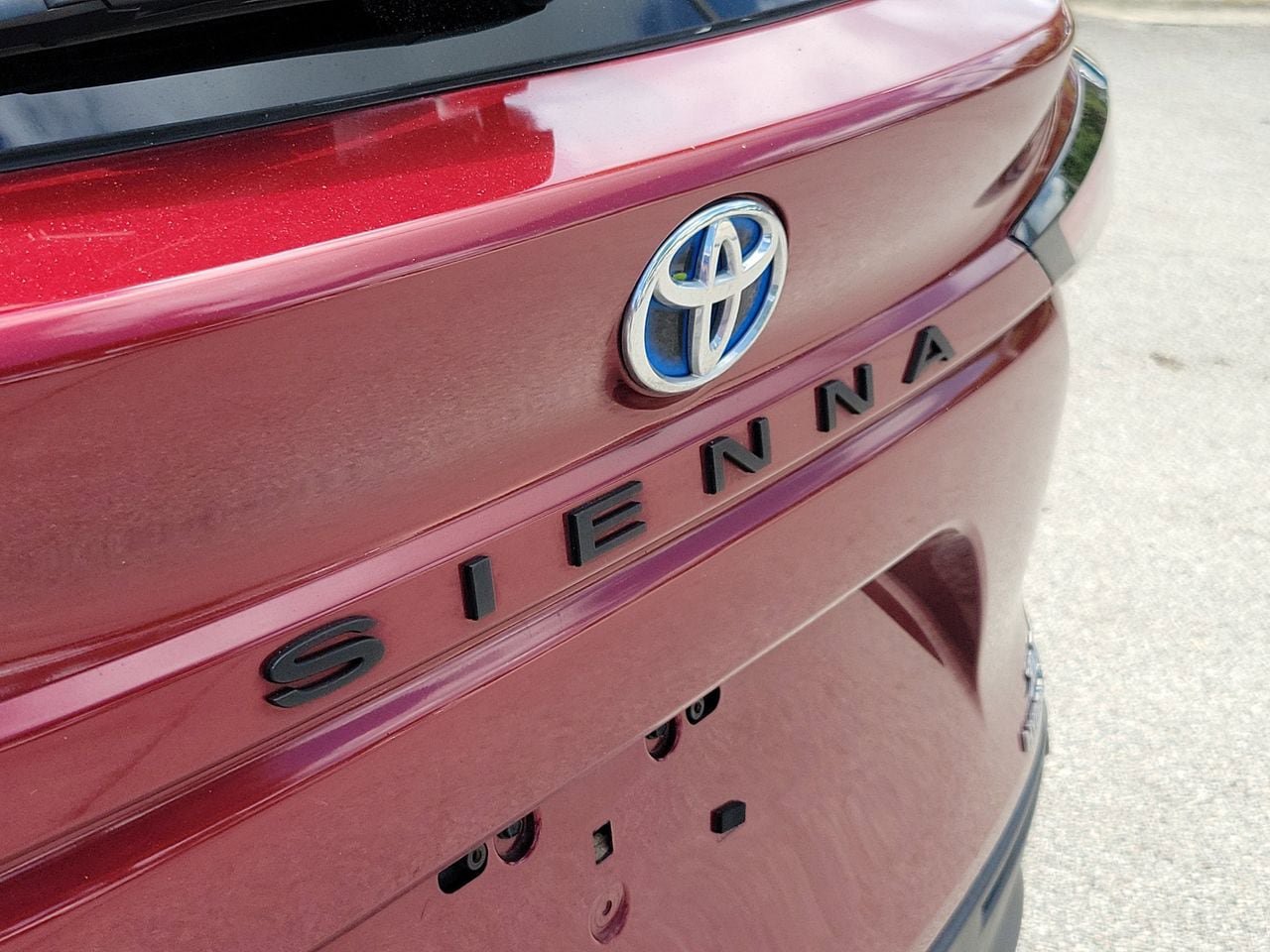 Used 2022 Toyota Sienna XLE FWD image 6