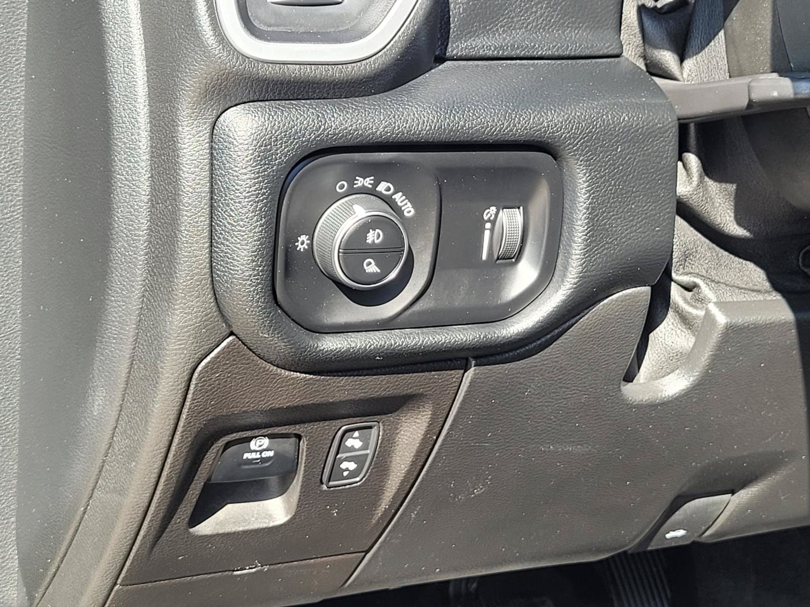 Used 2021 RAM 1500 Big Horn AWD/4WD image 30