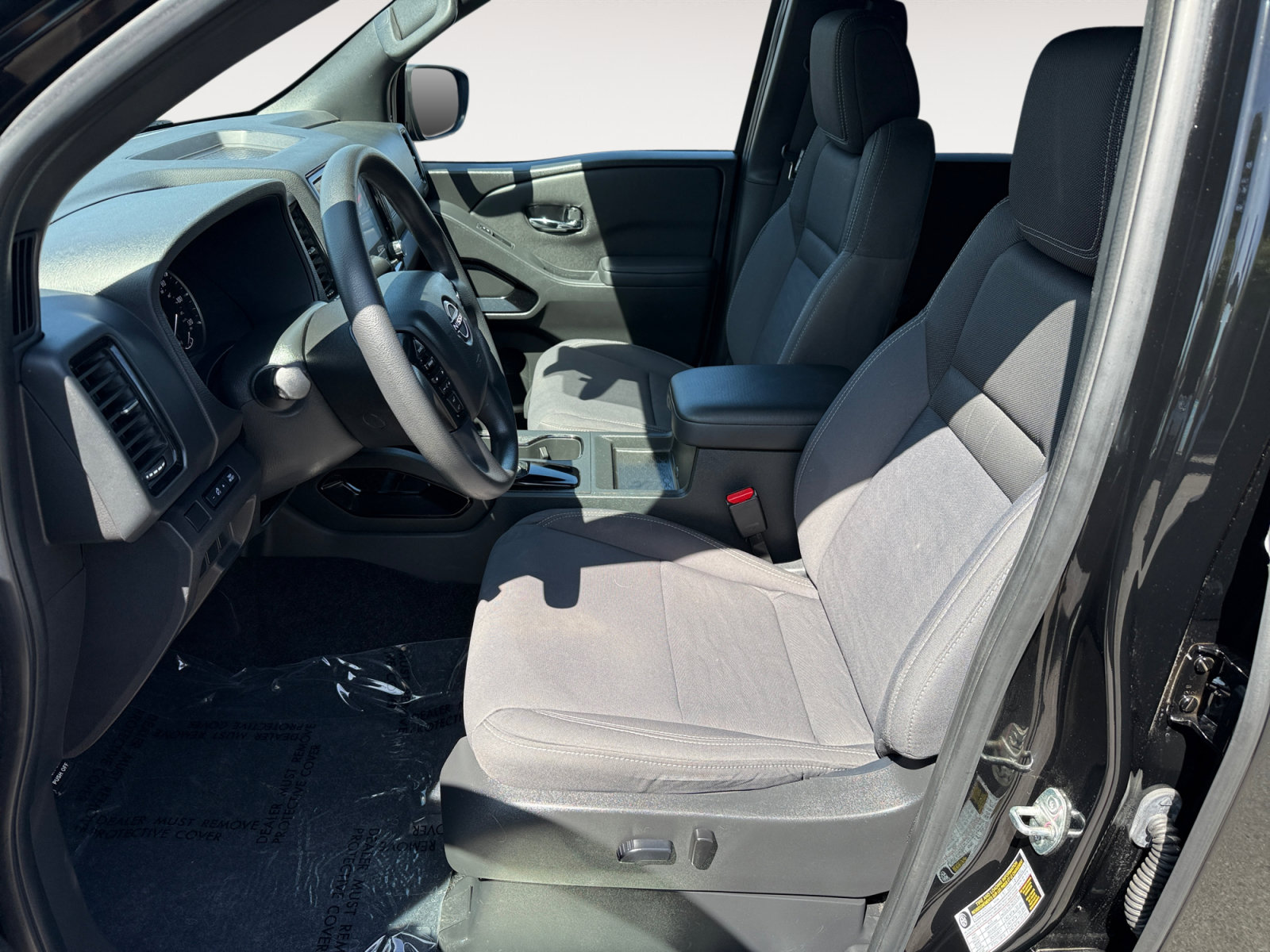 Used 2023 Nissan Frontier SV w/ Midnight Edition Package RWD image 10