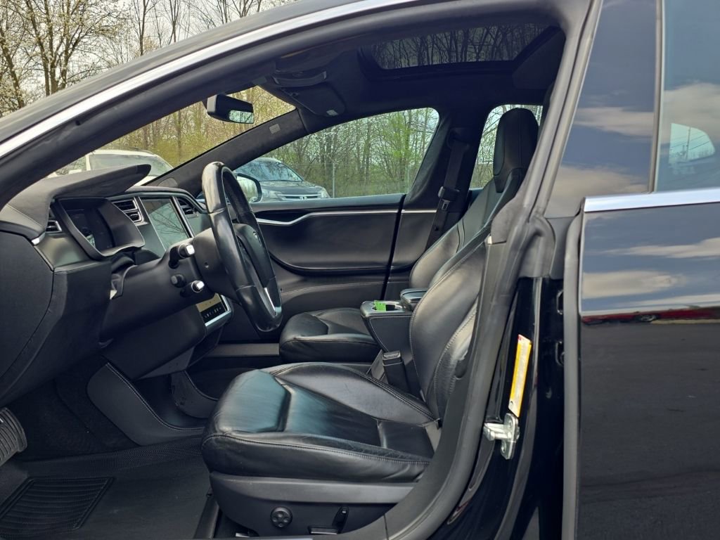 Used 2015 Tesla Model S 85D image 14