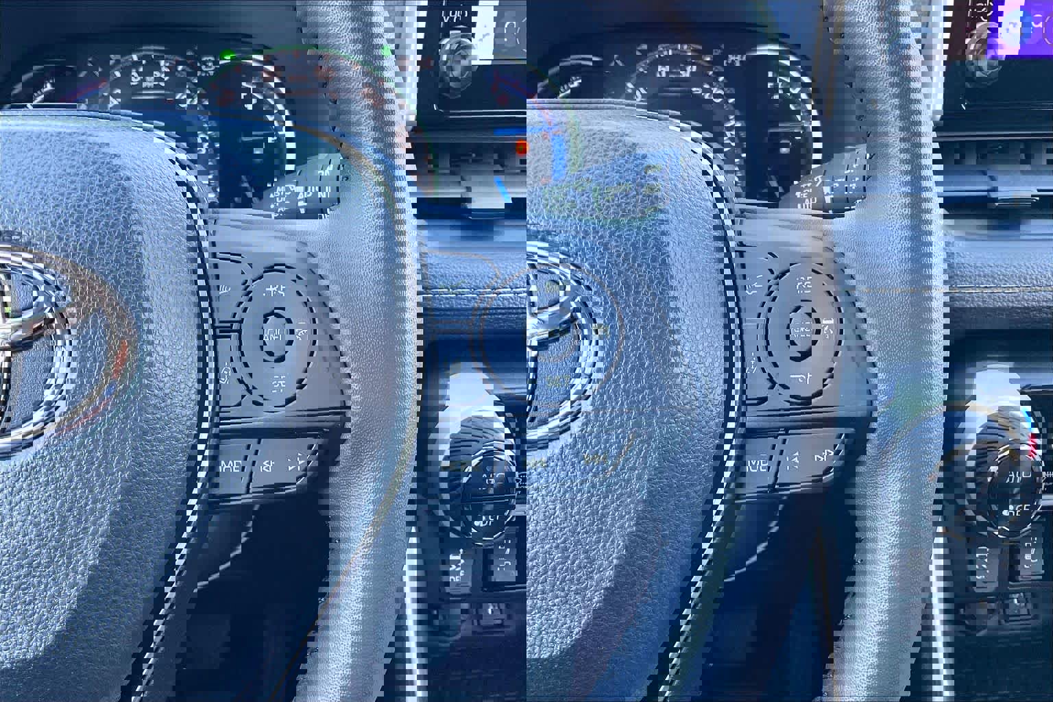 Certified 2025 Toyota RAV4 XLE w/ Convenience Package image 24