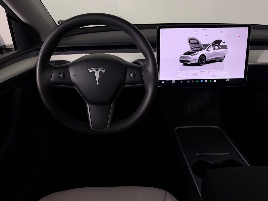 Used 2023 Tesla Model Y Long Range image 13