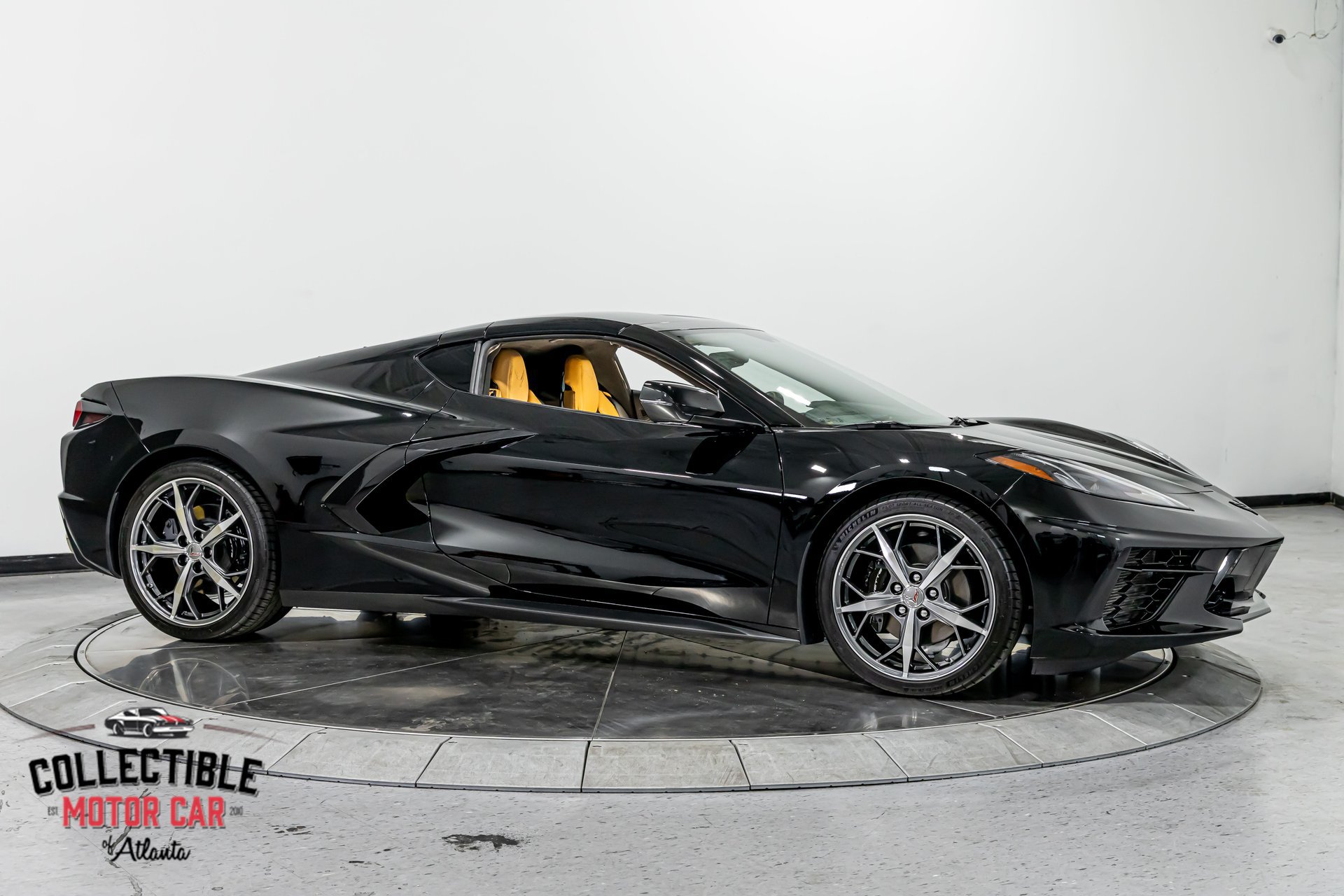 Used 2022 Chevrolet Corvette Stingray Premium Cpe w/ Body-Color Dual Roof Package RWD image 24