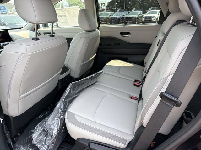 New 2026 Nissan Pathfinder SL w/ SL Premium Package (P04) AWD/4WD image 10