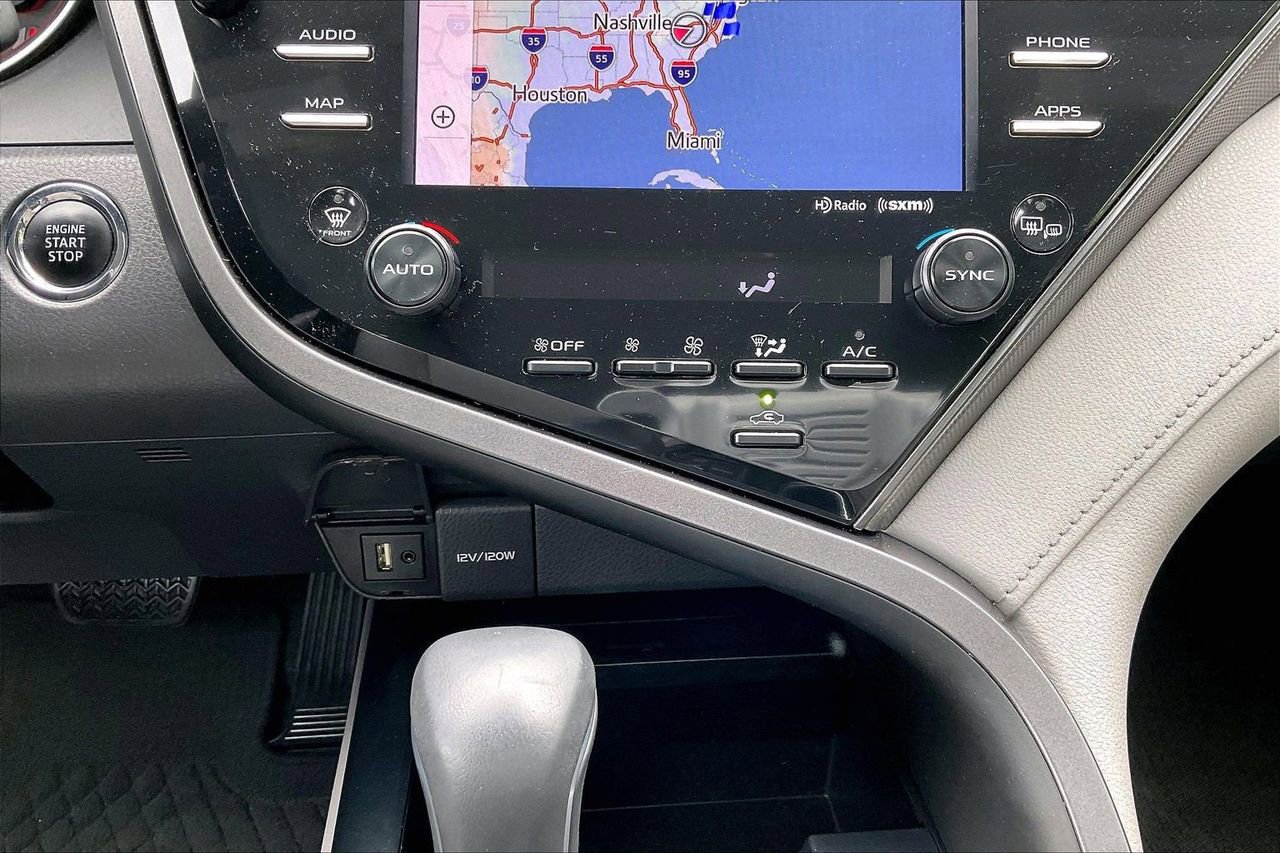 Used 2019 Toyota Camry XSE w/ Navigation Package FWD image 20