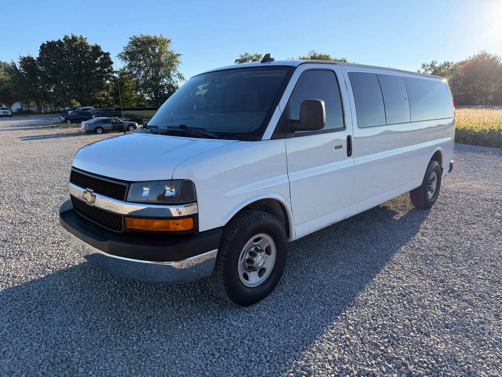 Used 2017 Chevrolet Express 3500 LT w/ LT Preferred Equipment Group RWD image 24