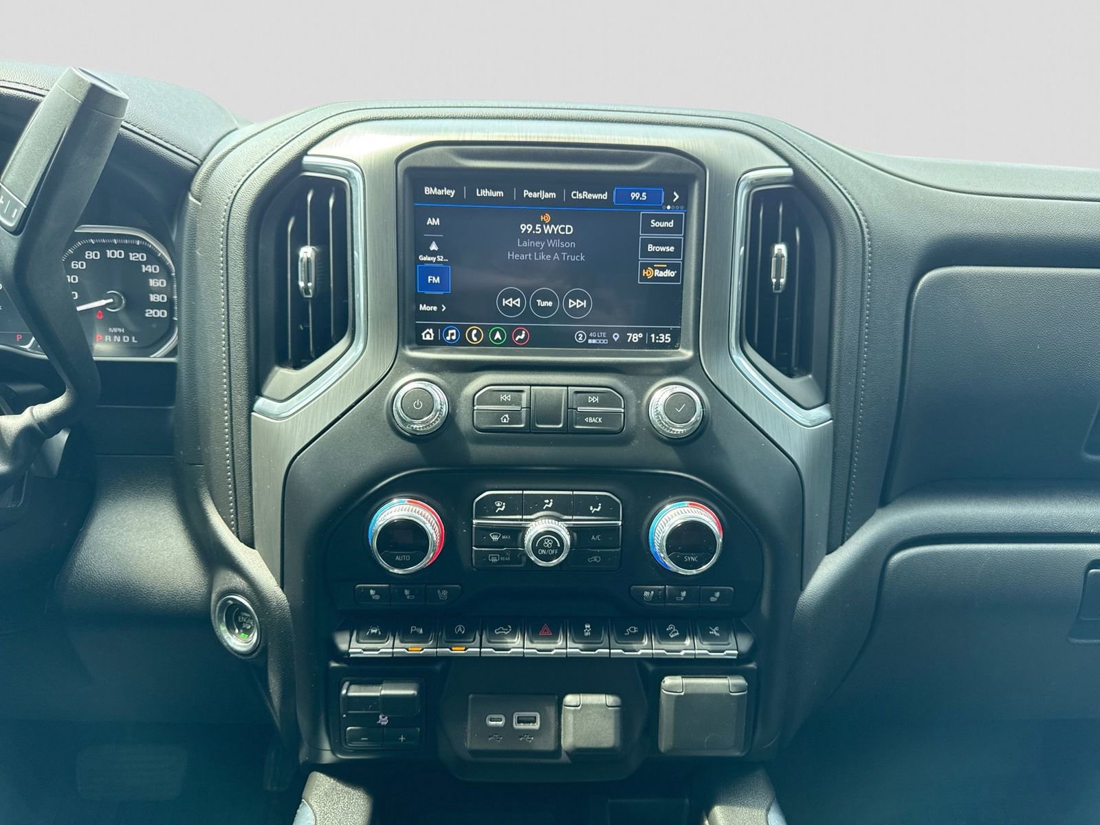 Used 2021 GMC Sierra 1500 Denali w/ Denali Ultimate Package AWD/4WD image 34