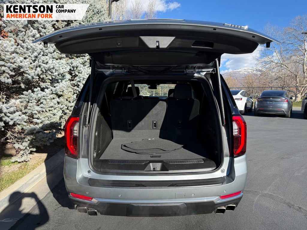 Used 2025 GMC Yukon XL Denali image 38